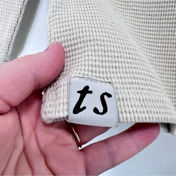 Rare Taylor Swift Folklore Official Merch from 2020 Holiday Collection Size S - Picture 4 of 6